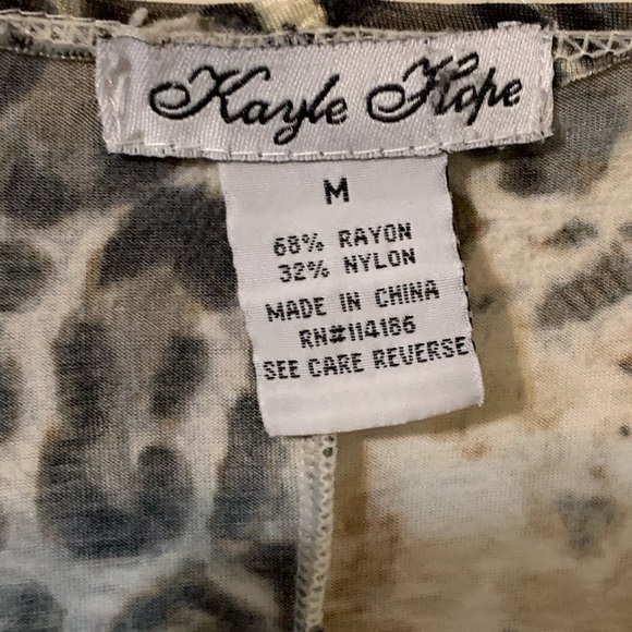 KAYLE HOPE Leopard Print Top, size Medium - Picture 4 of 12